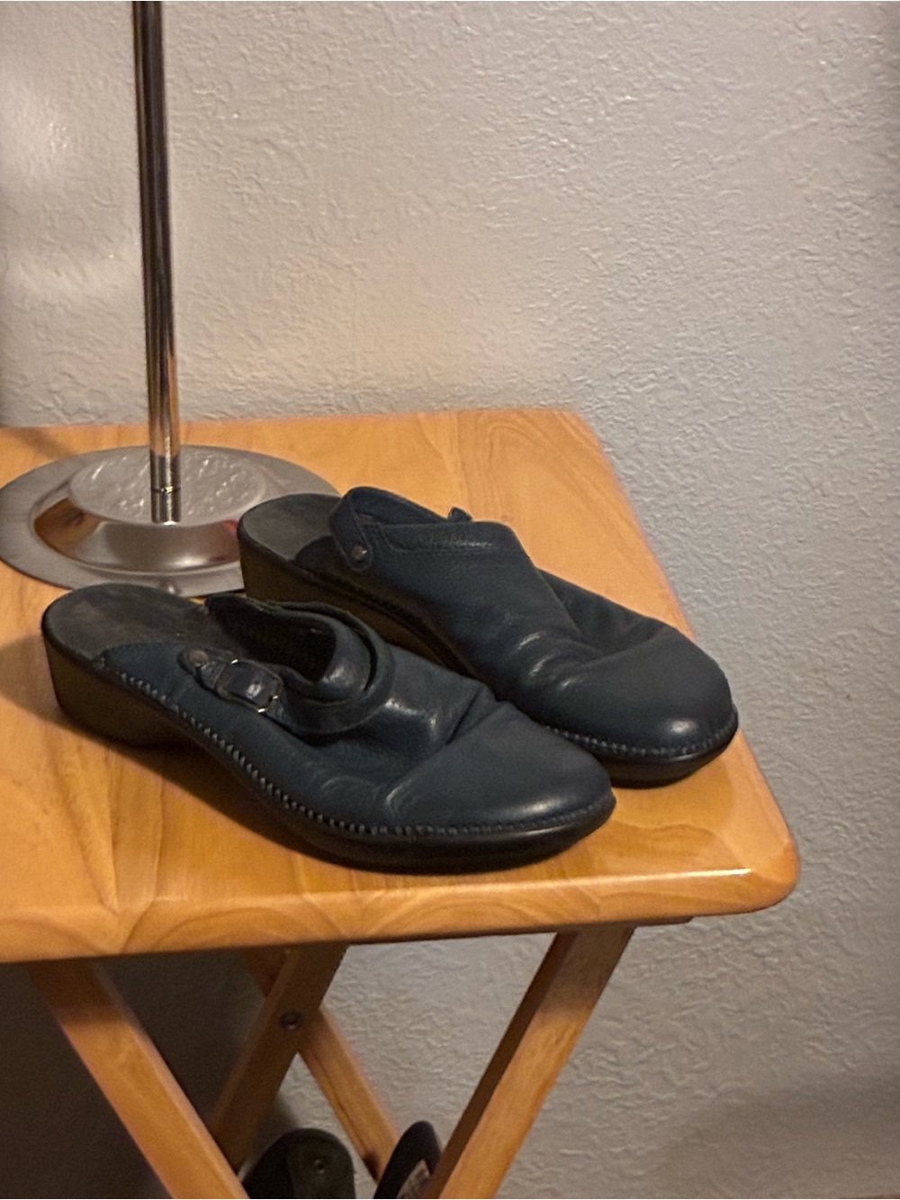 Easy Spirit Dark Teal Slip-On Mule Clogs with Buckle